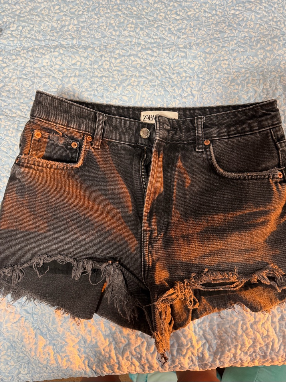 Zara Black and Rust-Toned Distressed Denim Shorts size 6